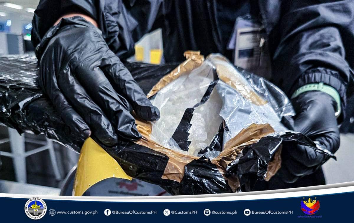 BOC-NAIA nasabat ang ilegal na droga na nagkakahalaga ng PhP42.16 Milyon, pasahero naaresto