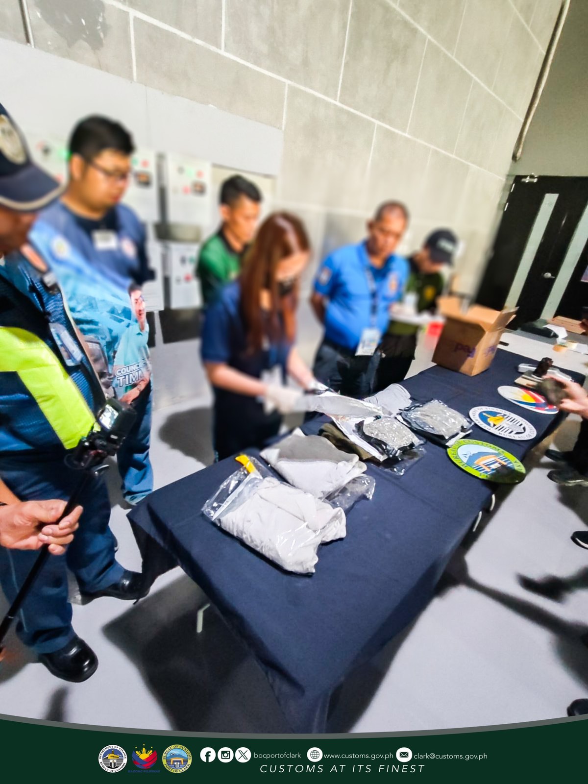 BOC-Clark Nasabat ang PhP1.572 Milyong Halaga ng Mataas na Uri ng “Kush” Marijuana na Nakatago sa mga Damit